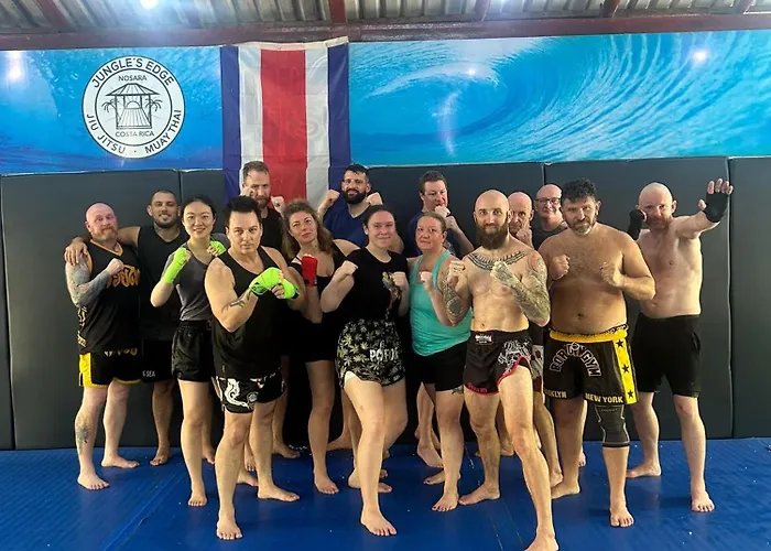 Jungles Edge Hotel, Jiu Jitsu, Muay Thai Retreat Center Hotel Nosara
