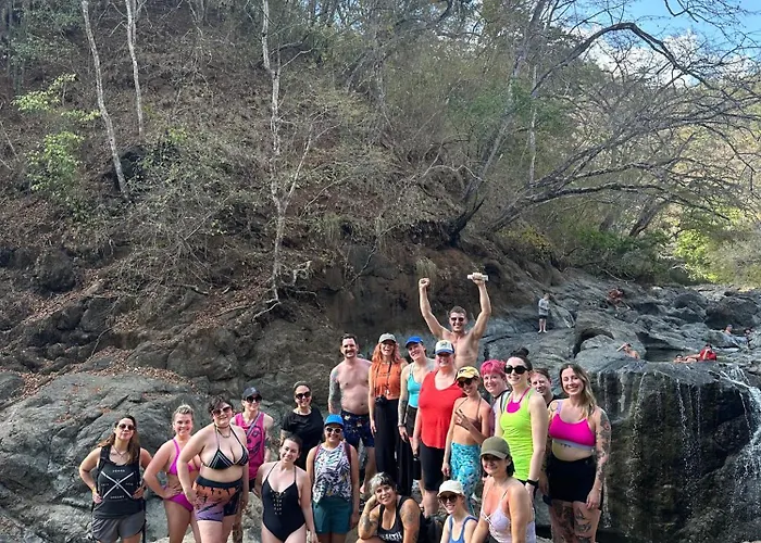 Jungles Edge Hotel, Jiu Jitsu, Muay Thai Retreat Center Hotel