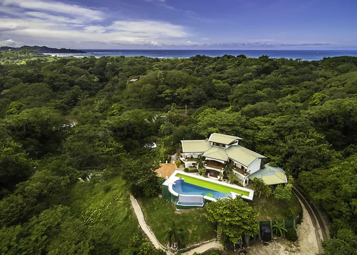 Jungles Edge Hotel, Jiu Jitsu, Muay Thai Retreat Center Hotel Nosara
