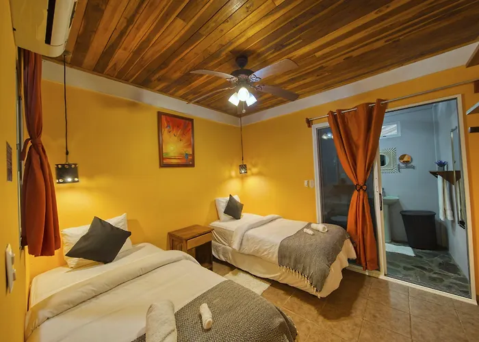 Hotel Jungles Edge Hotel, Jiu Jitsu, Muay Thai Retreat Center 3*