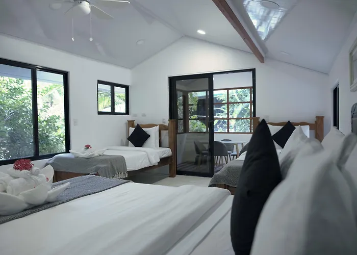 Jungles Edge Hotel, Jiu Jitsu, Muay Thai Retreat Center 3* Nosara